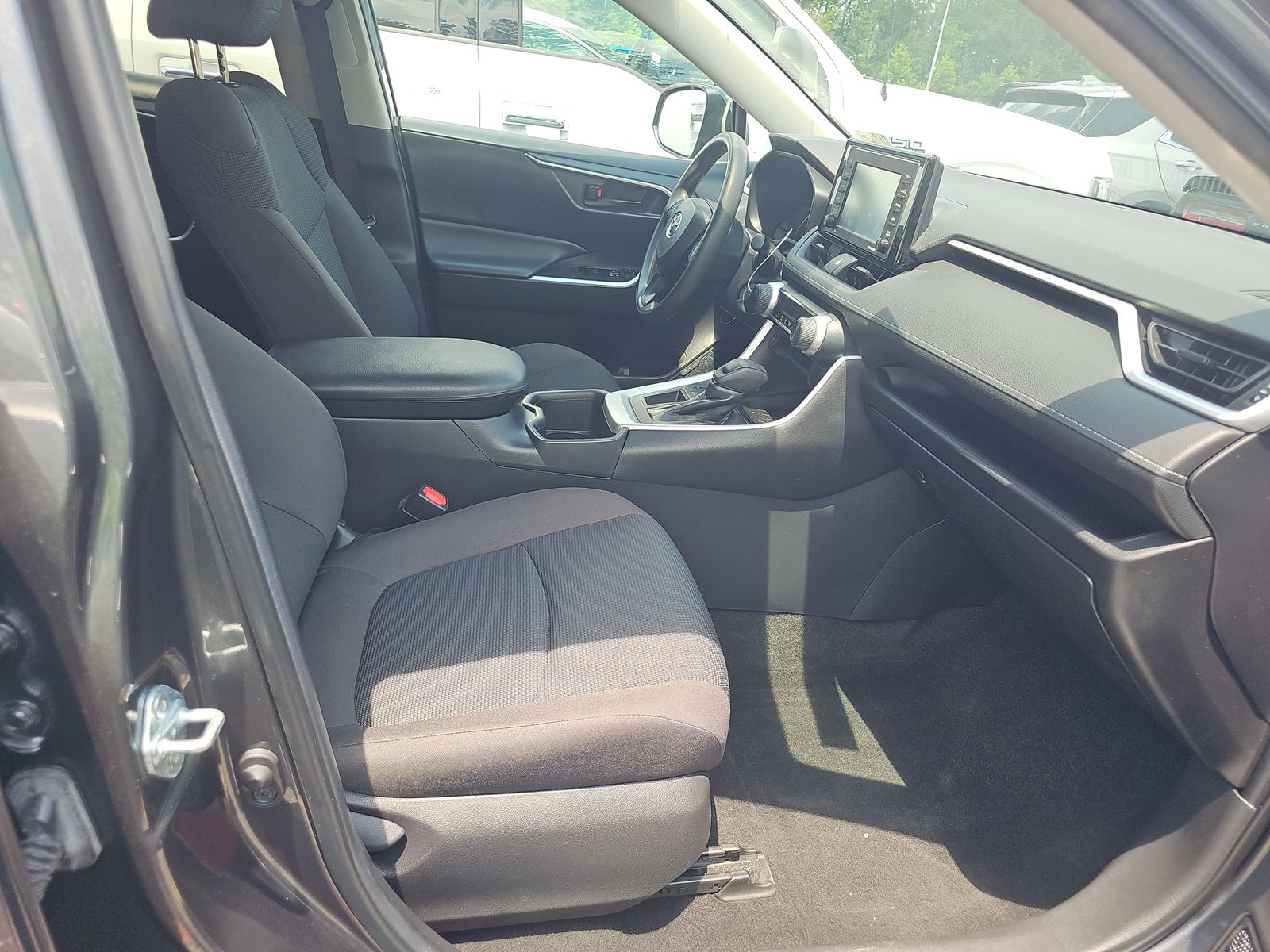 2022 Toyota RAV4 LE FWD