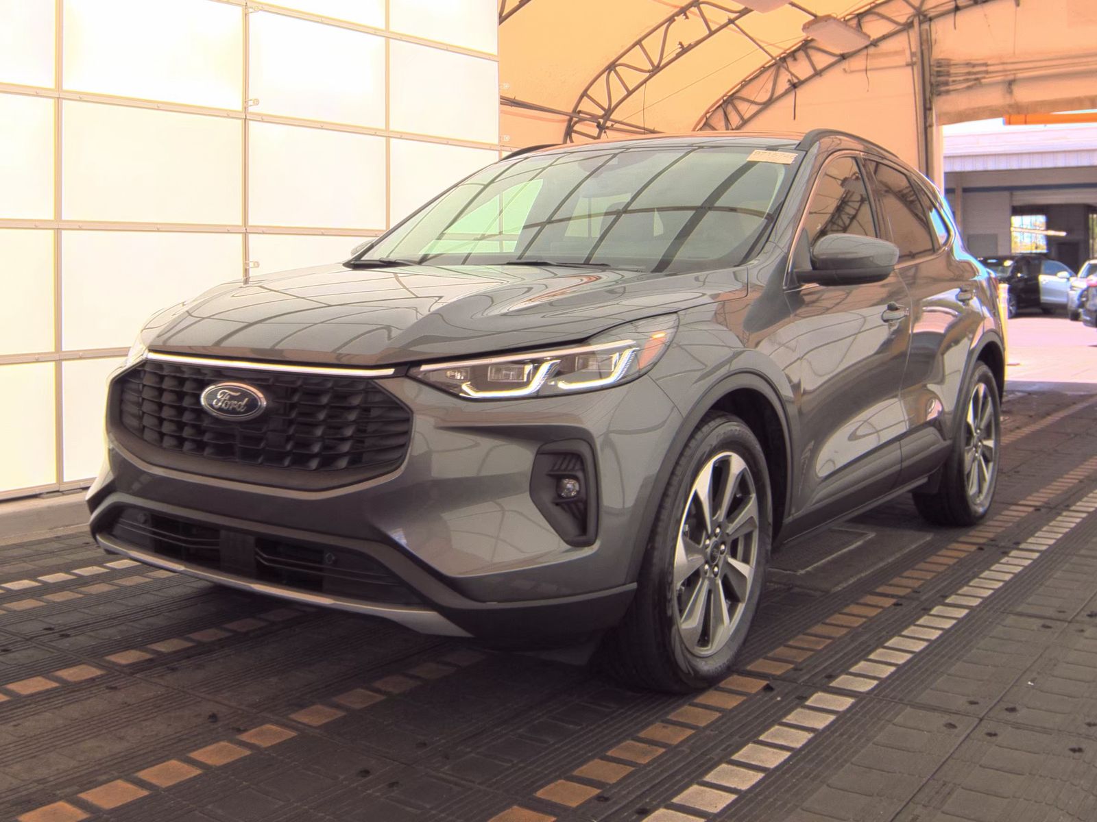 2025 Ford Escape Hybrid Platinum FWD