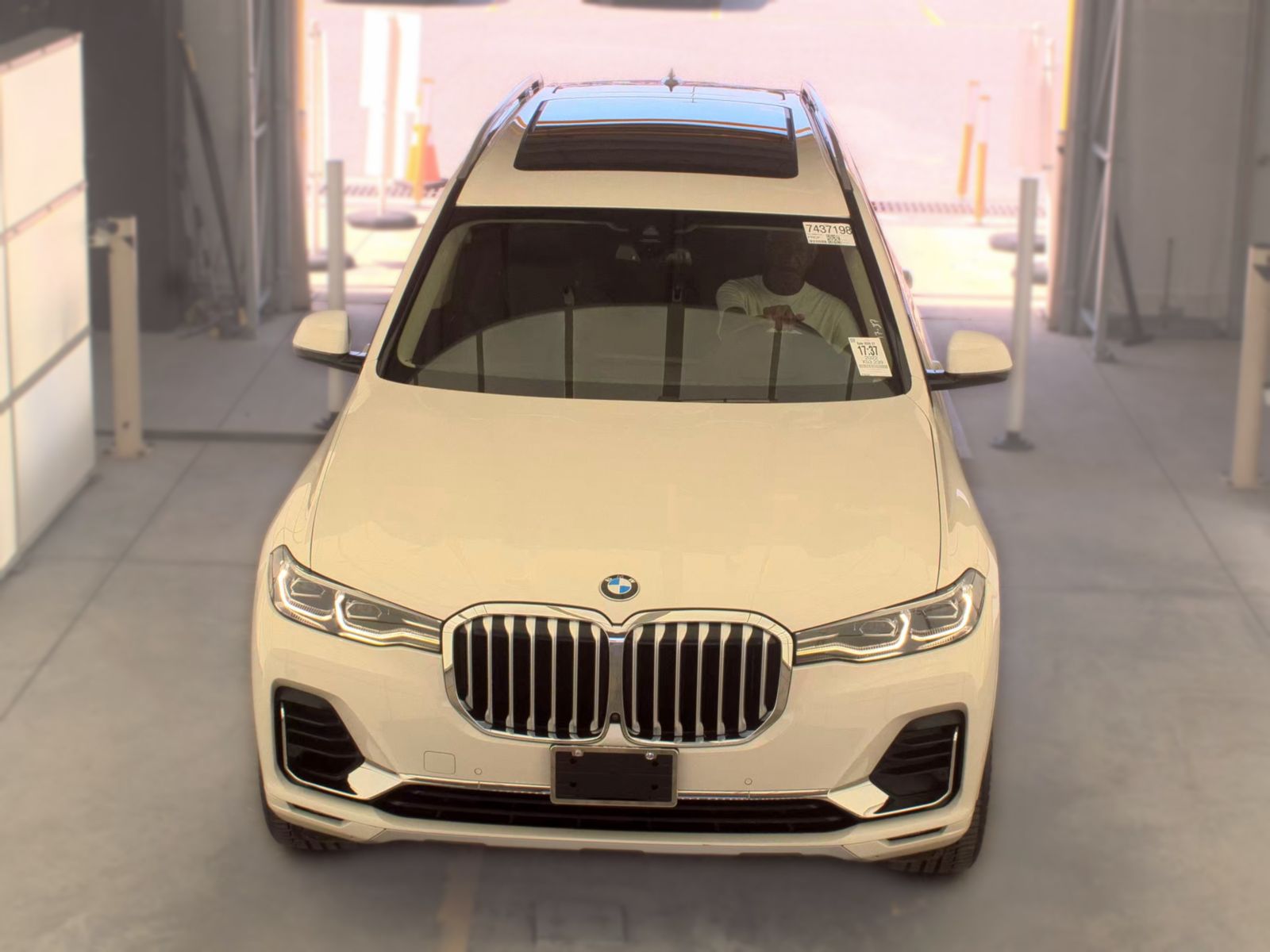 2022 BMW X7 xDrive40i AWD