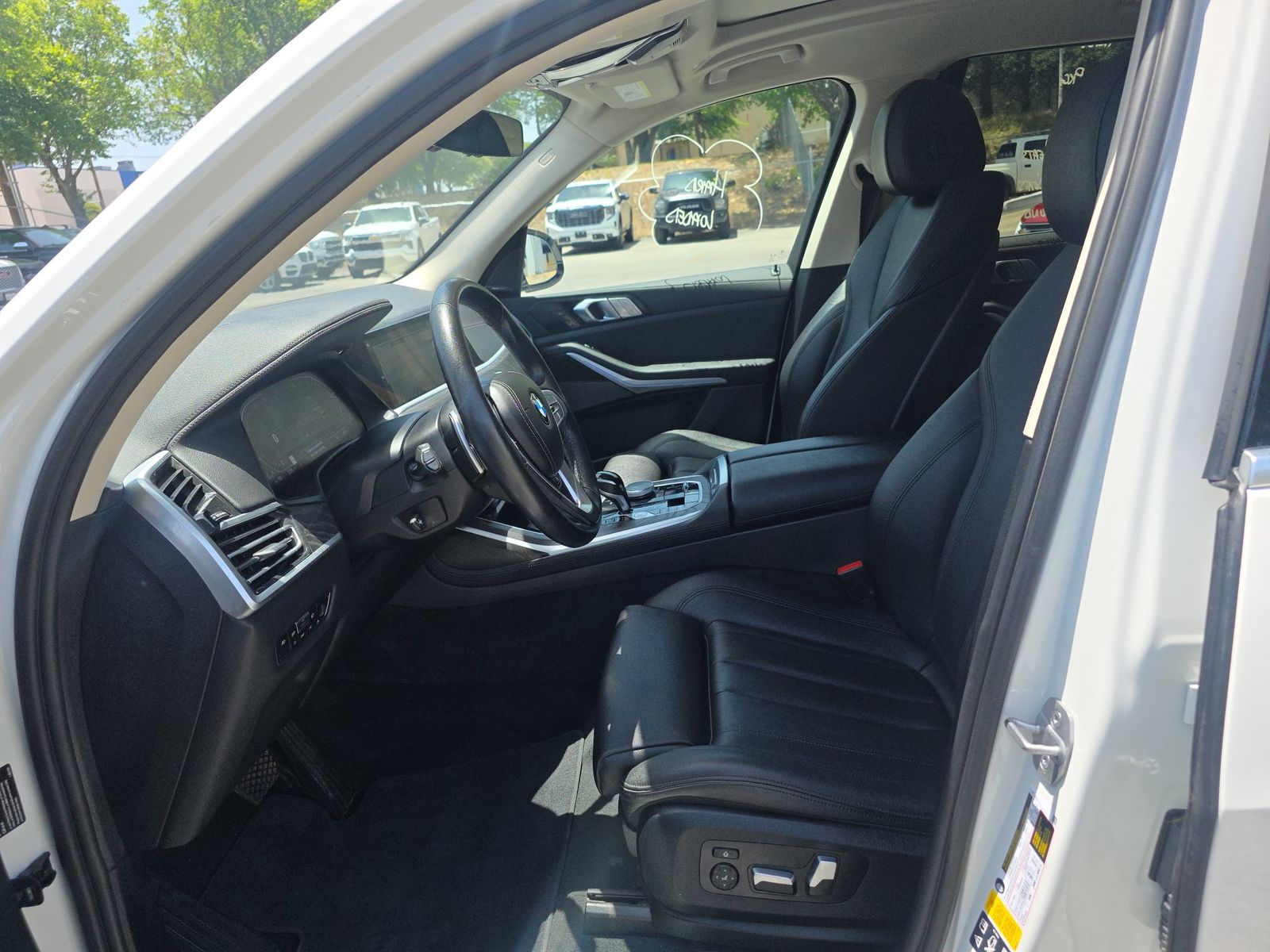 2022 BMW X7 xDrive40i AWD