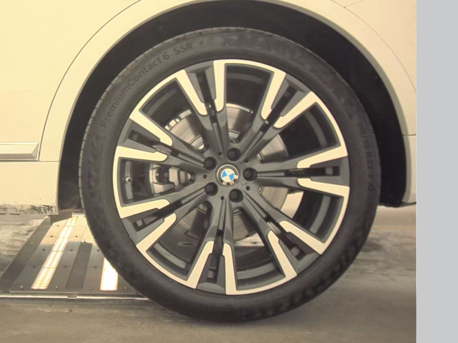 2022 BMW X7 xDrive40i AWD