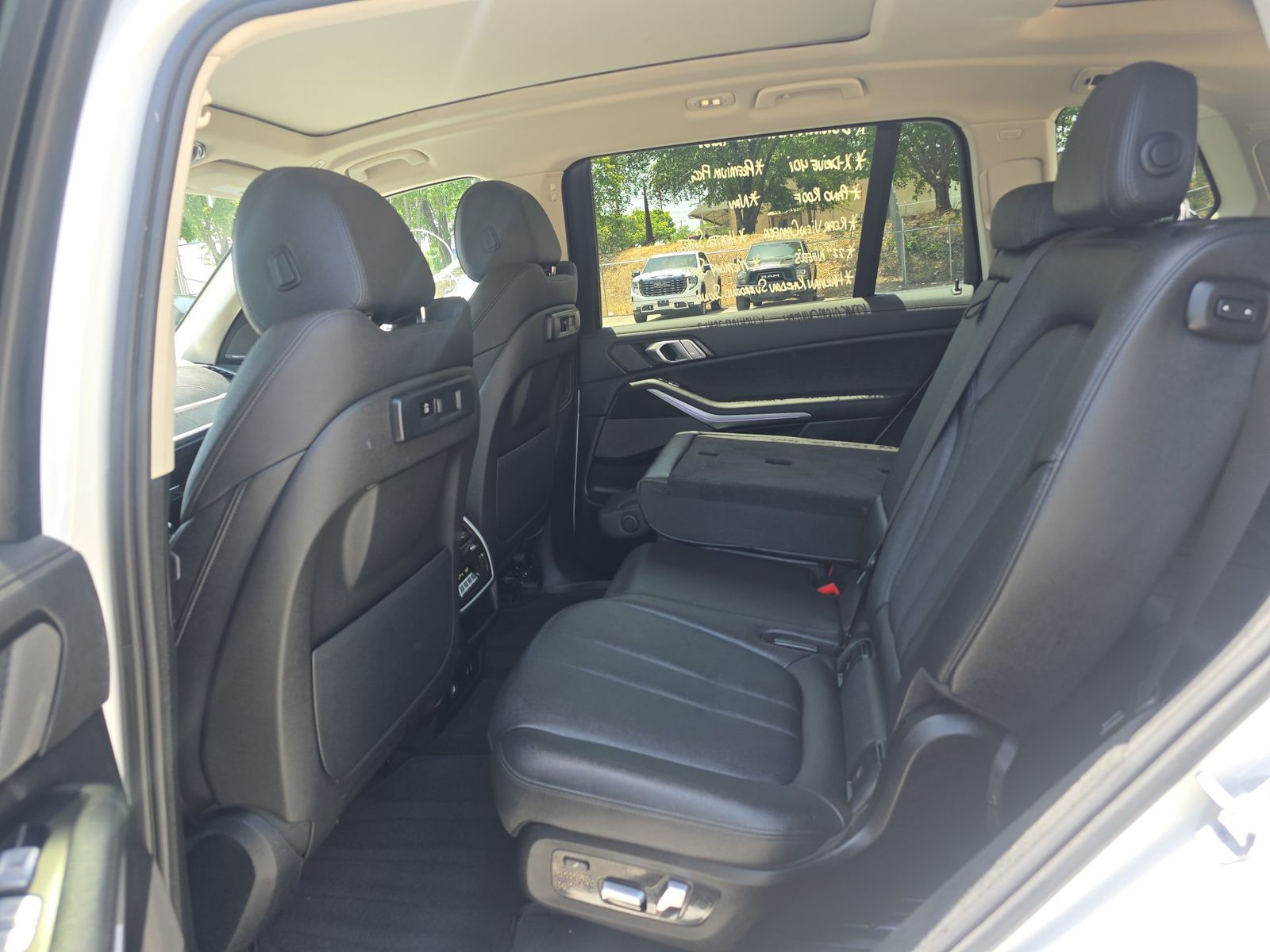 2022 BMW X7 xDrive40i AWD