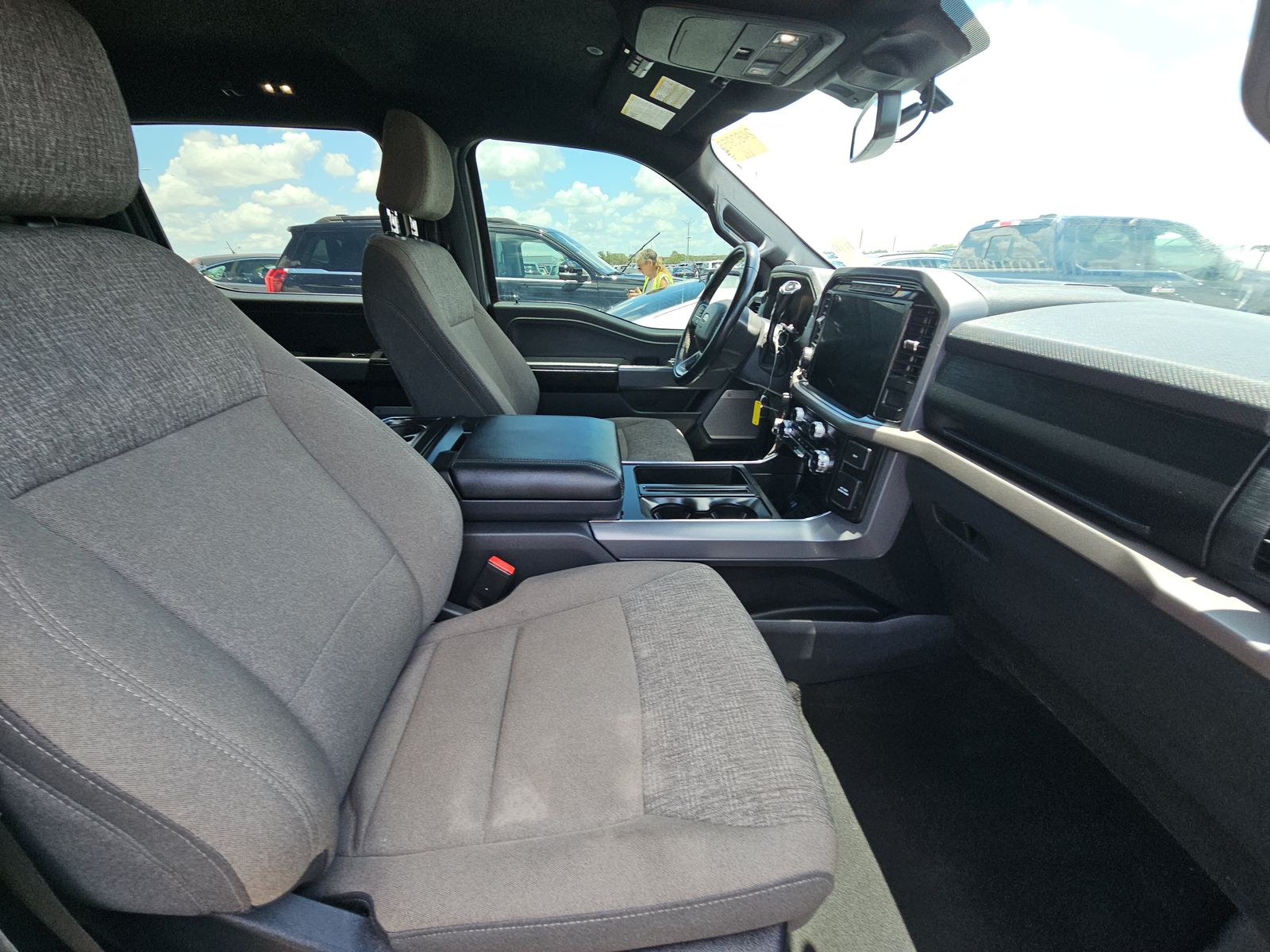 2024 Ford F-150 XLT AWD