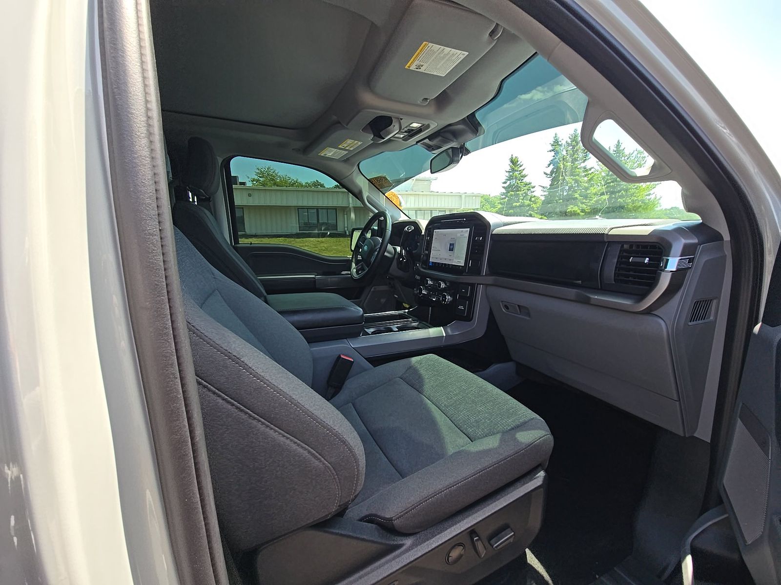 2024 Ford F-150 XLT AWD