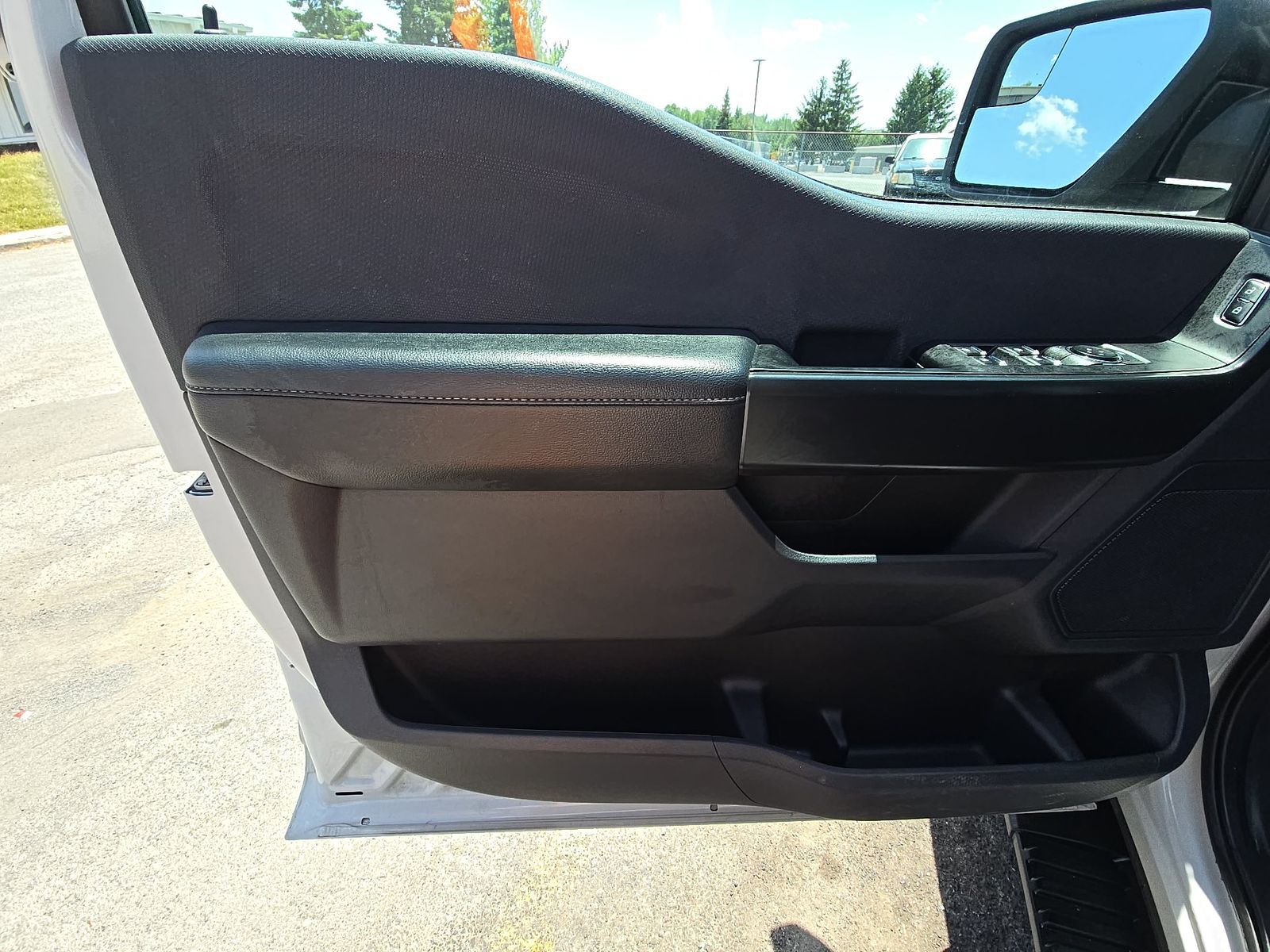 2023 Ford F-150 XL AWD