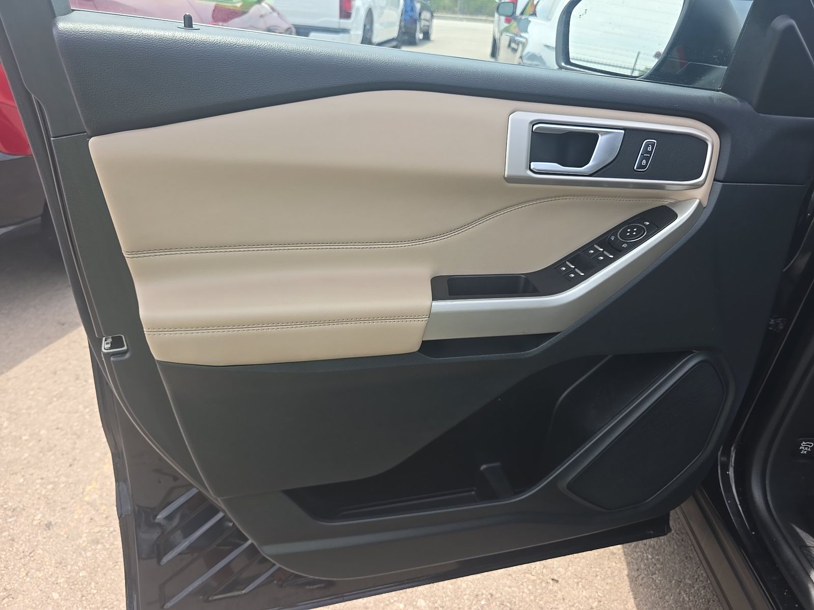2023 Ford Explorer XLT AWD