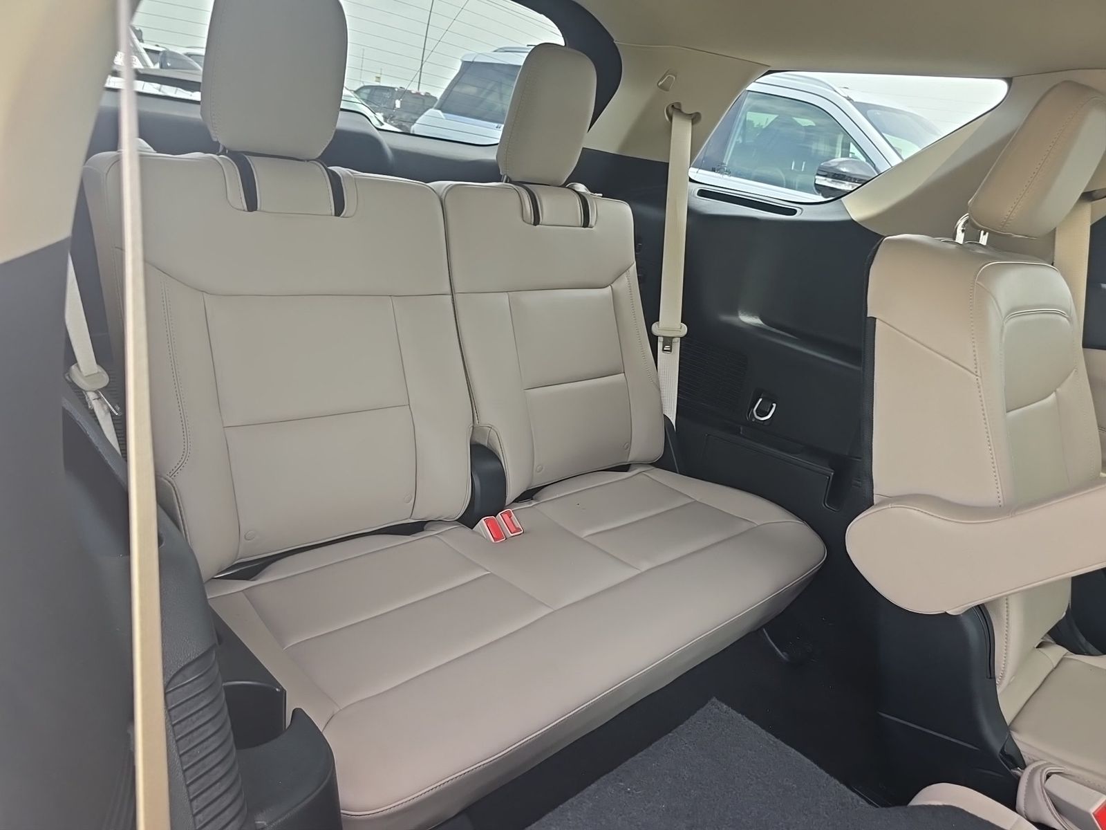 2023 Ford Explorer XLT AWD