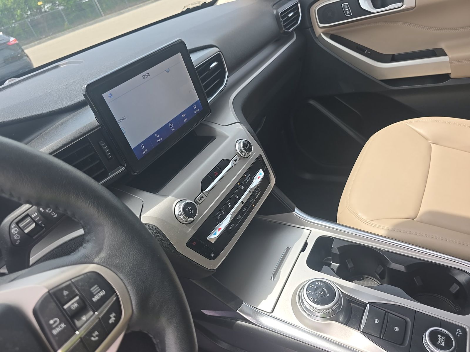 2023 Ford Explorer XLT AWD