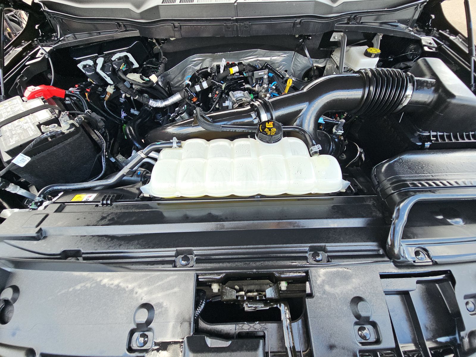 2025 Ford F-150 STX AWD
