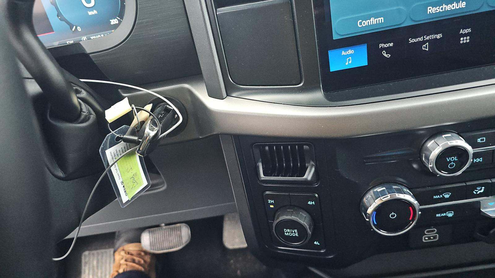2025 Ford F-150 XLT AWD