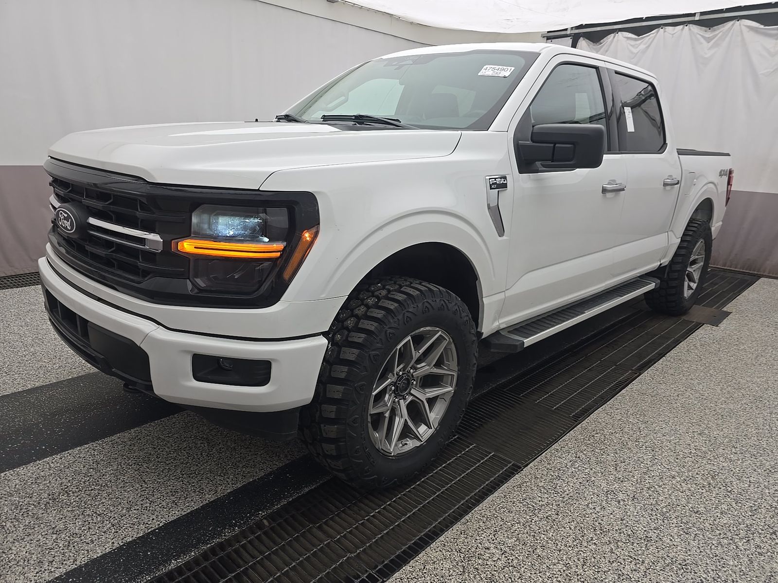 2025 Ford F-150 XLT AWD