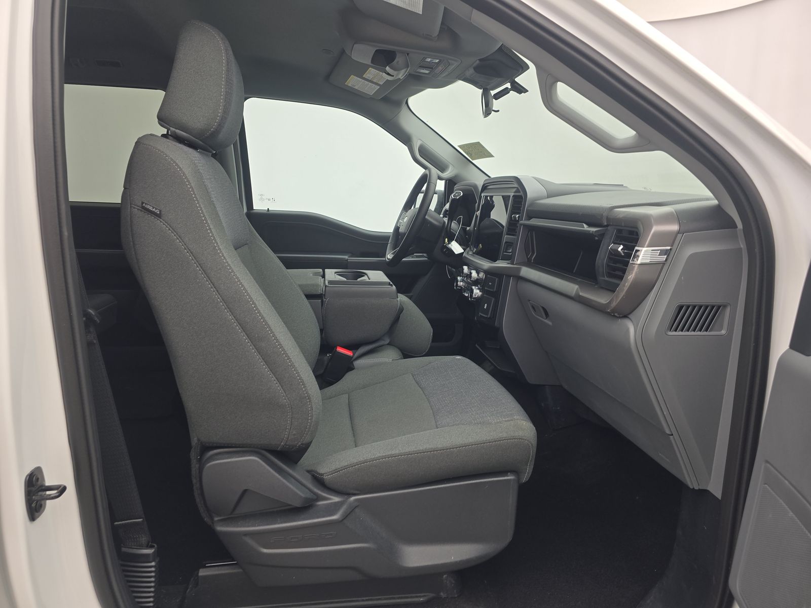 2025 Ford F-150 XLT AWD