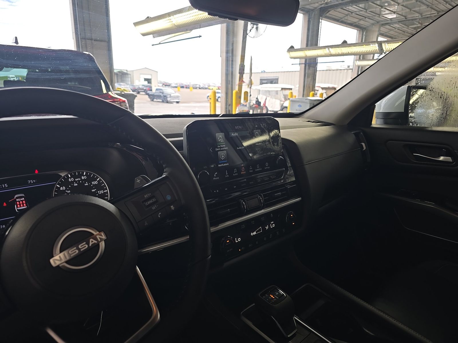 2025 Nissan Pathfinder SL AWD