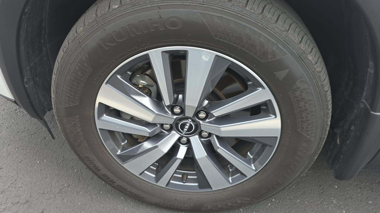 2025 Nissan Pathfinder SL AWD