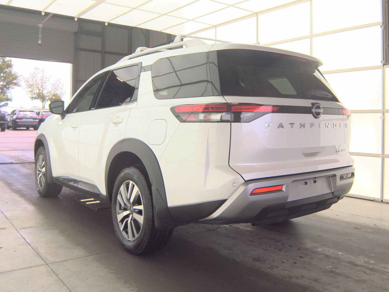 2025 Nissan Pathfinder SL AWD