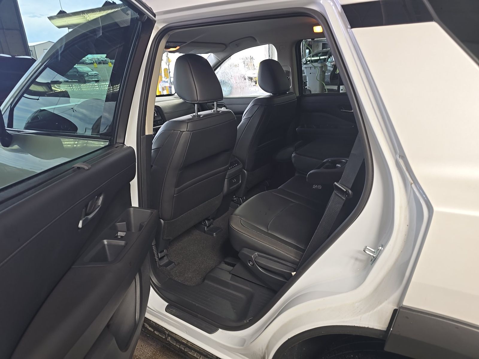 2025 Nissan Pathfinder SL AWD