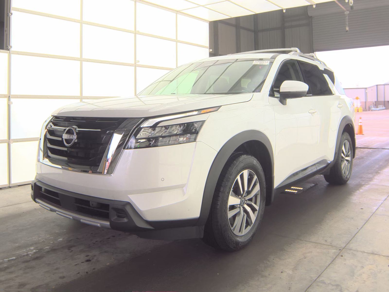 2025 Nissan Pathfinder SL AWD