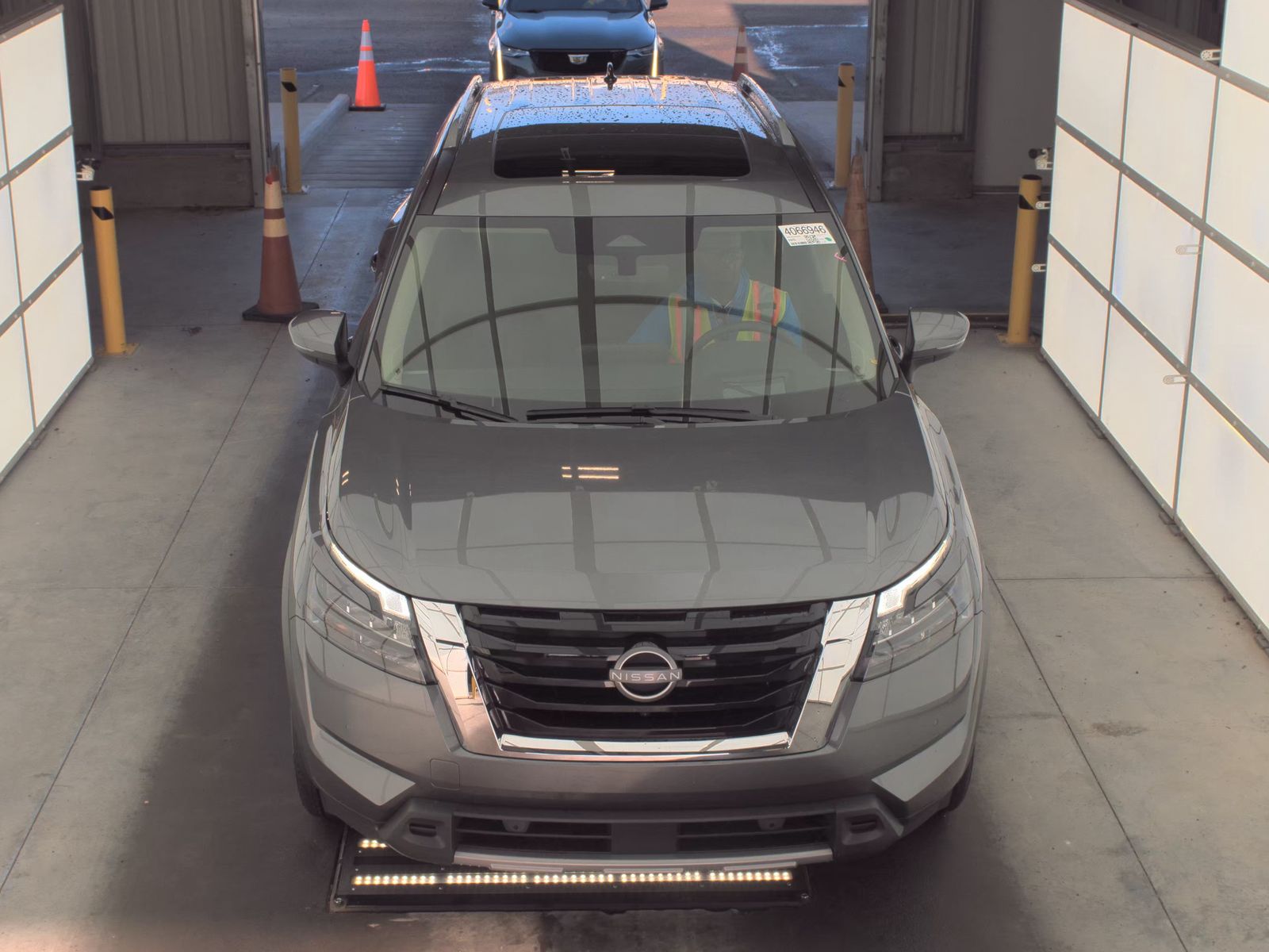 2025 Nissan Pathfinder Platinum FWD