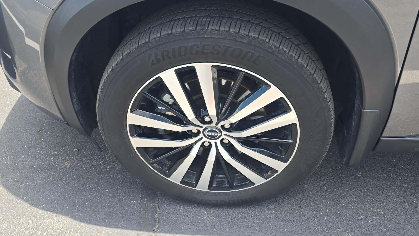 2025 Nissan Pathfinder Platinum AWD