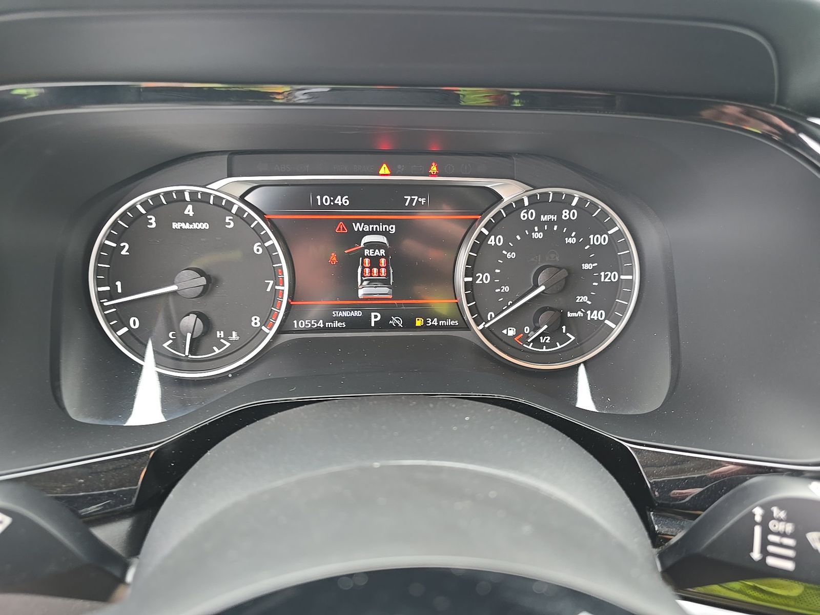2025 Nissan Pathfinder SL FWD