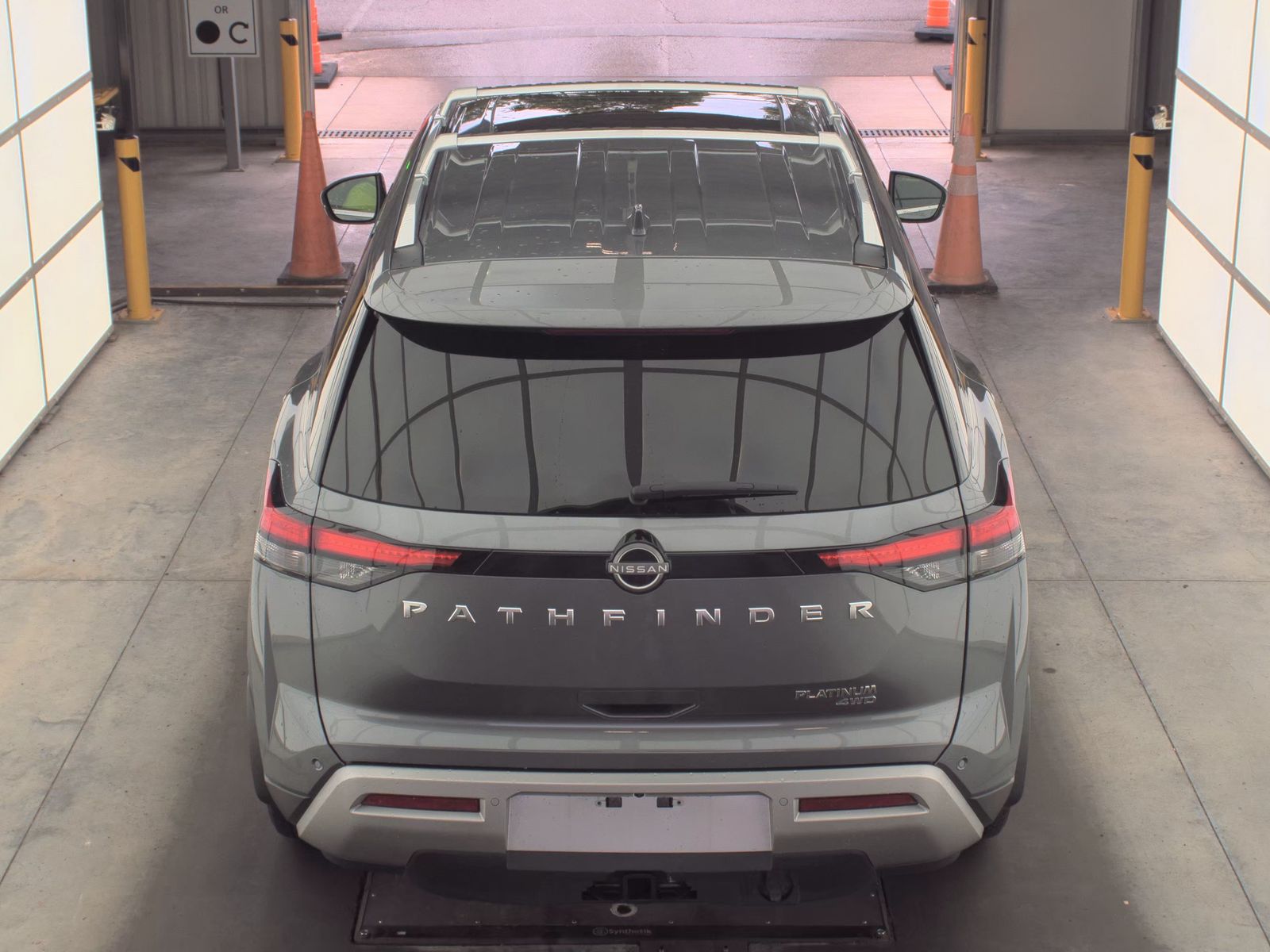 2025 Nissan Pathfinder Platinum AWD