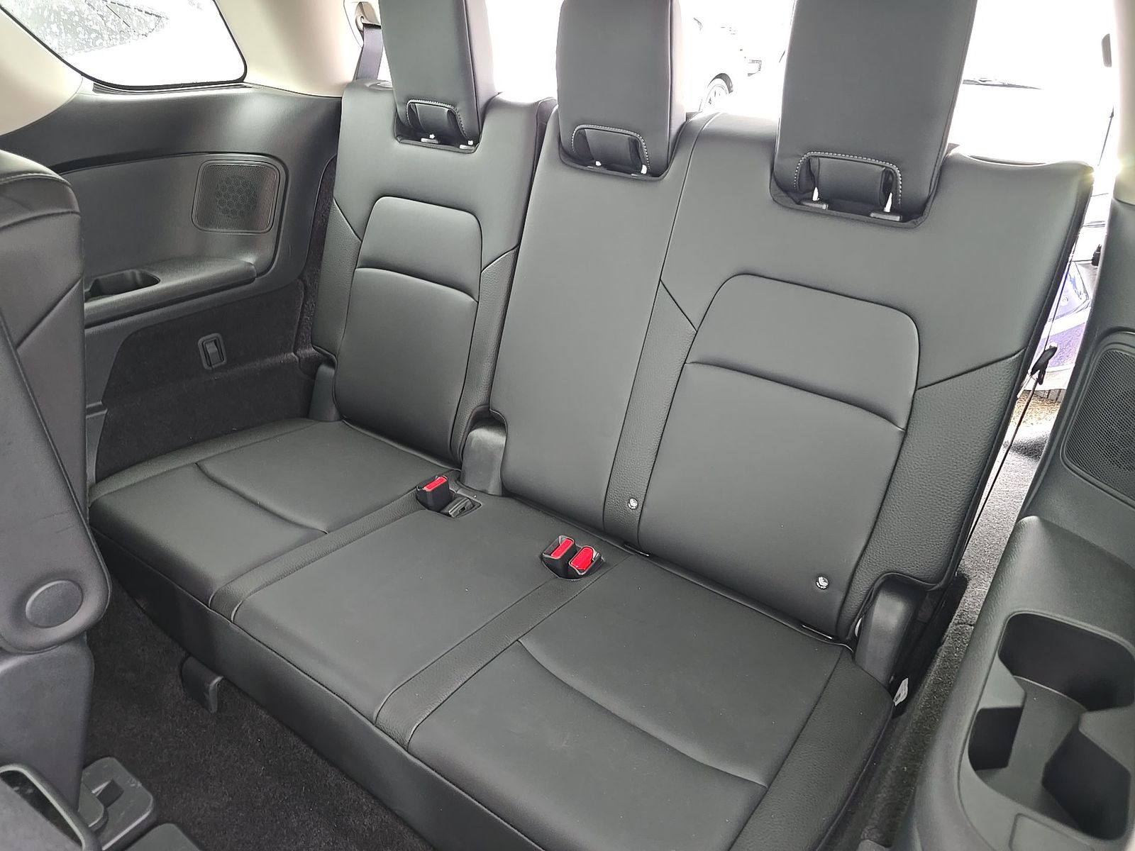 2025 Nissan Pathfinder SL FWD