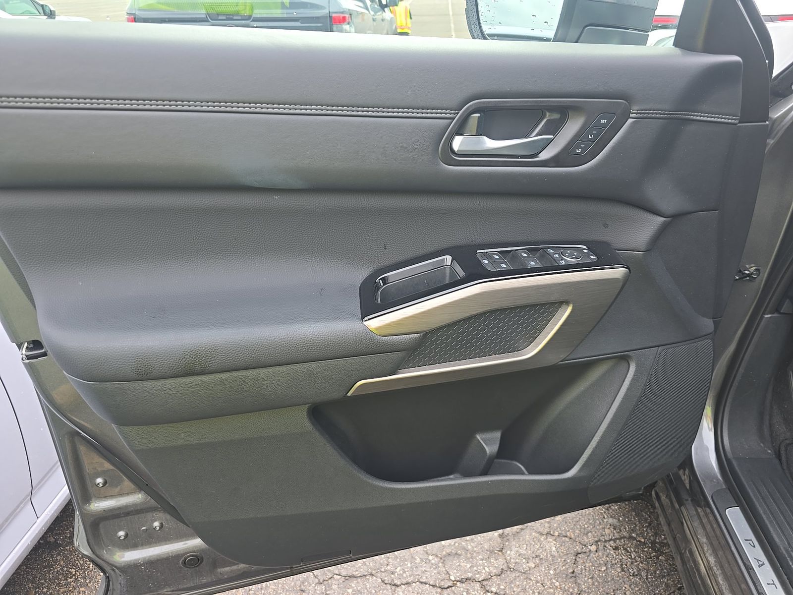 2025 Nissan Pathfinder Platinum AWD