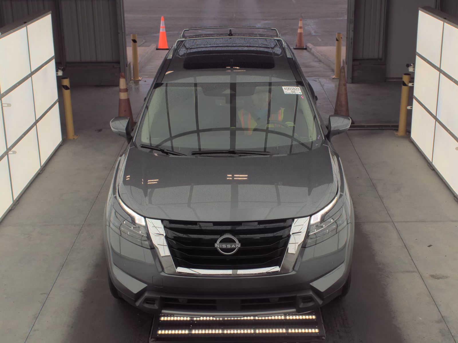 2025 Nissan Pathfinder SL FWD