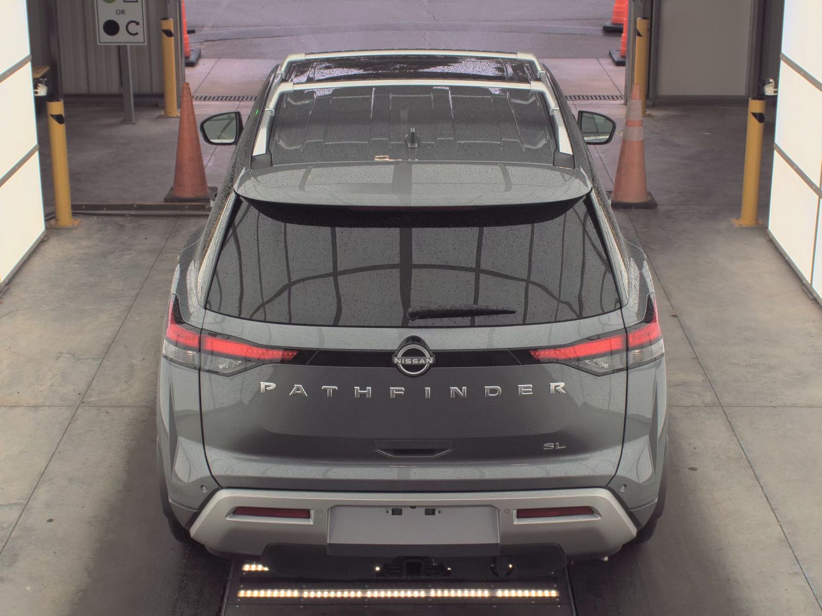 2025 Nissan Pathfinder SL FWD