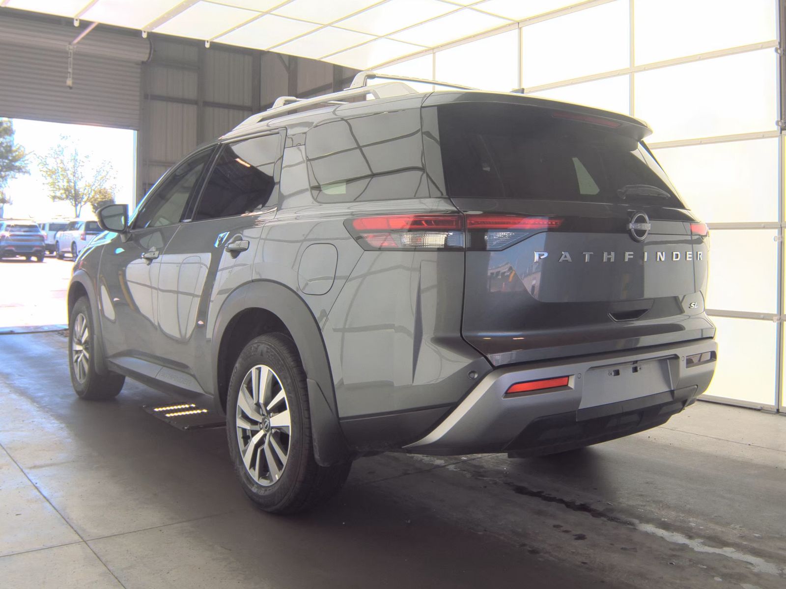 2025 Nissan Pathfinder SL FWD