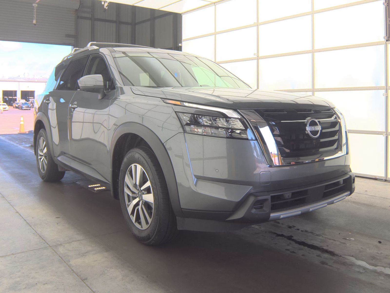 2025 Nissan Pathfinder SL FWD
