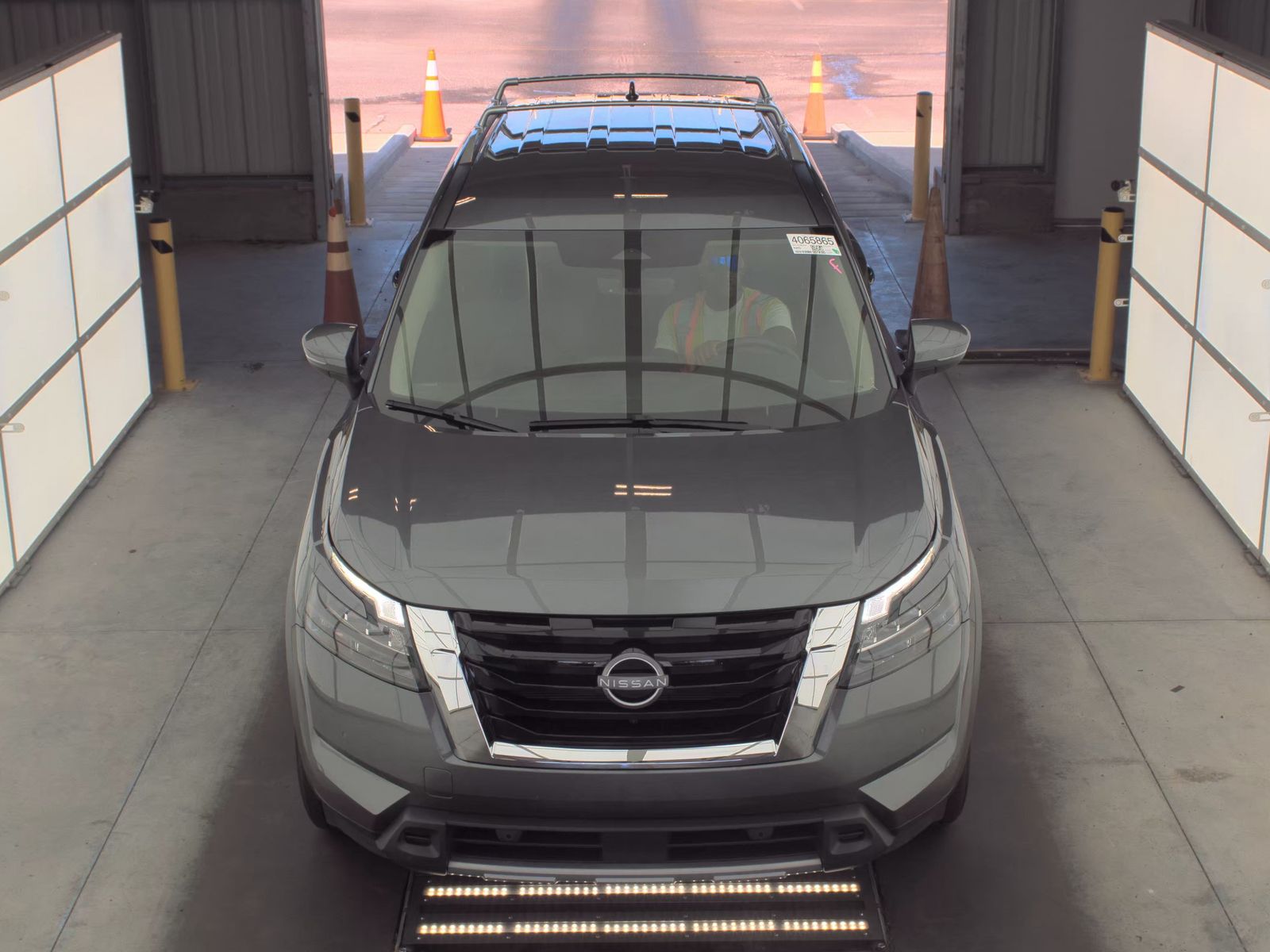 2025 Nissan Pathfinder SL FWD