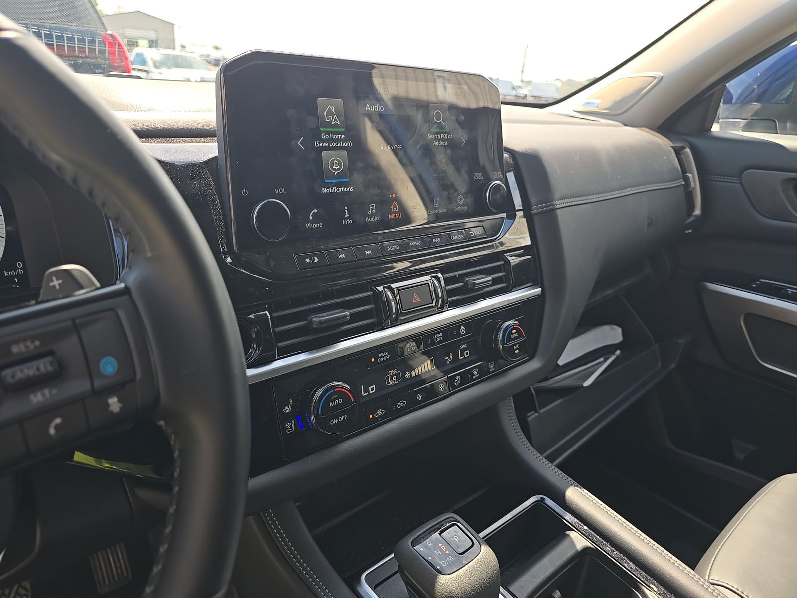 2025 Nissan Pathfinder Platinum FWD