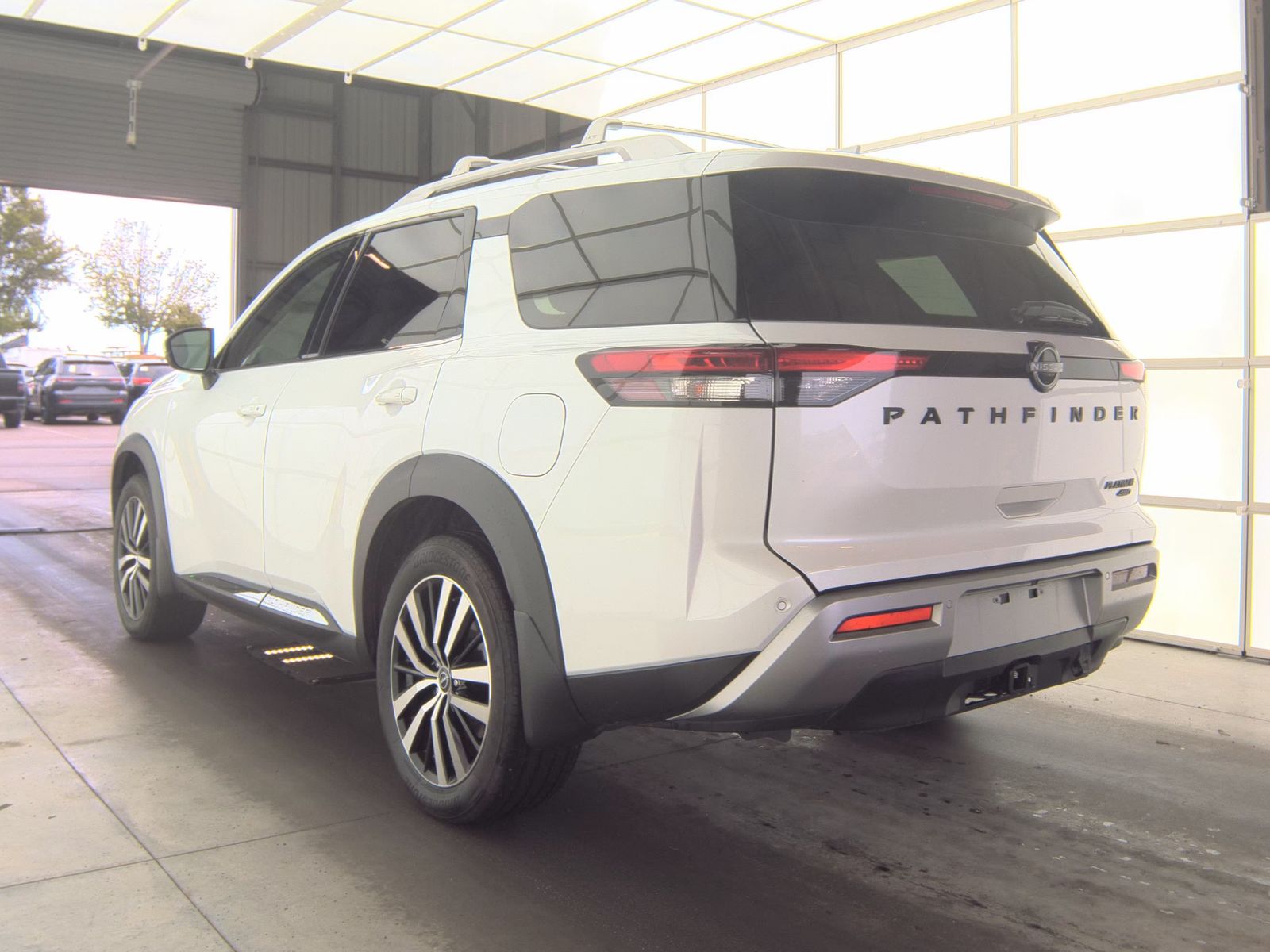 2025 Nissan Pathfinder Platinum AWD