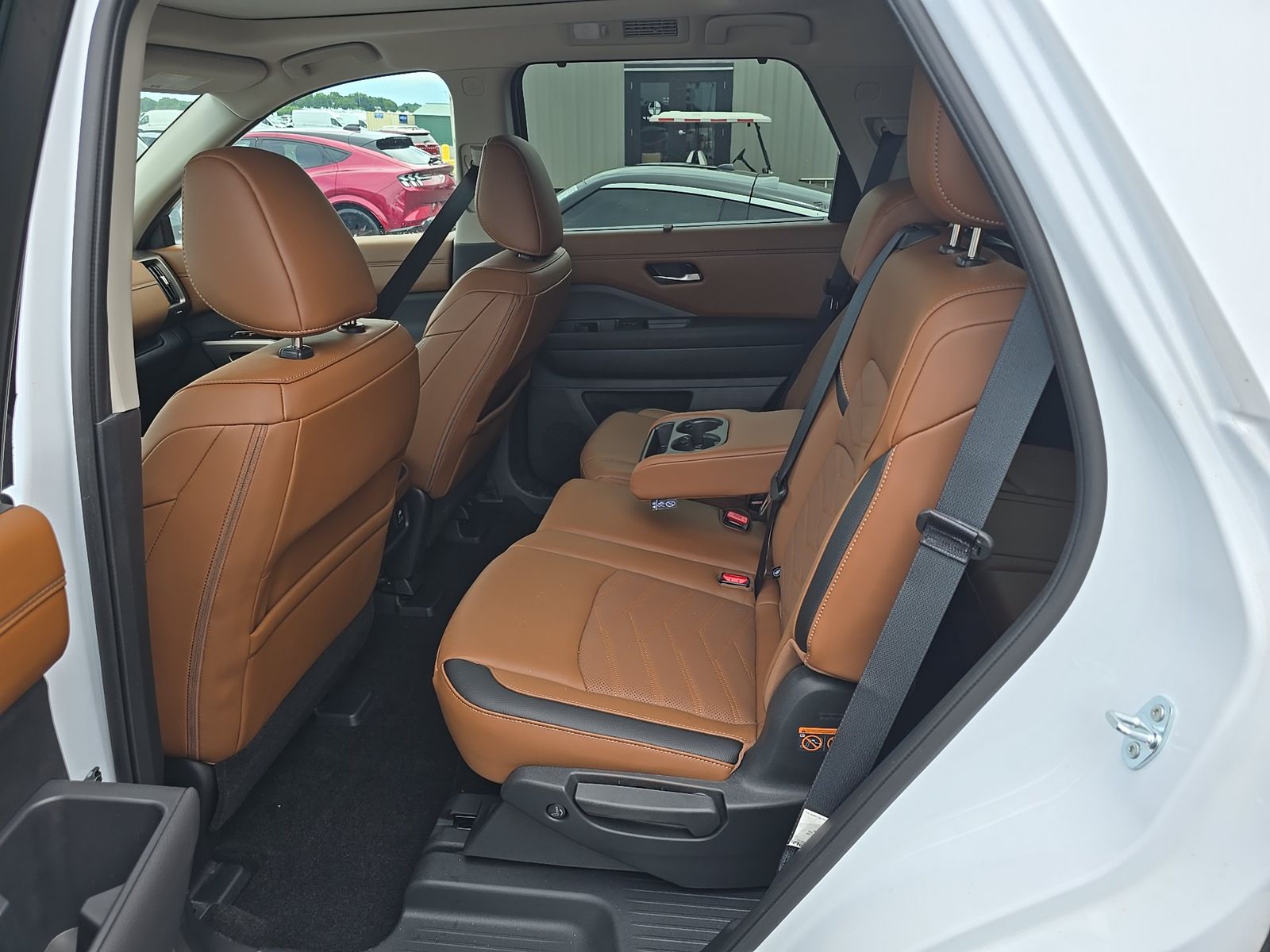 2025 Nissan Pathfinder Platinum AWD