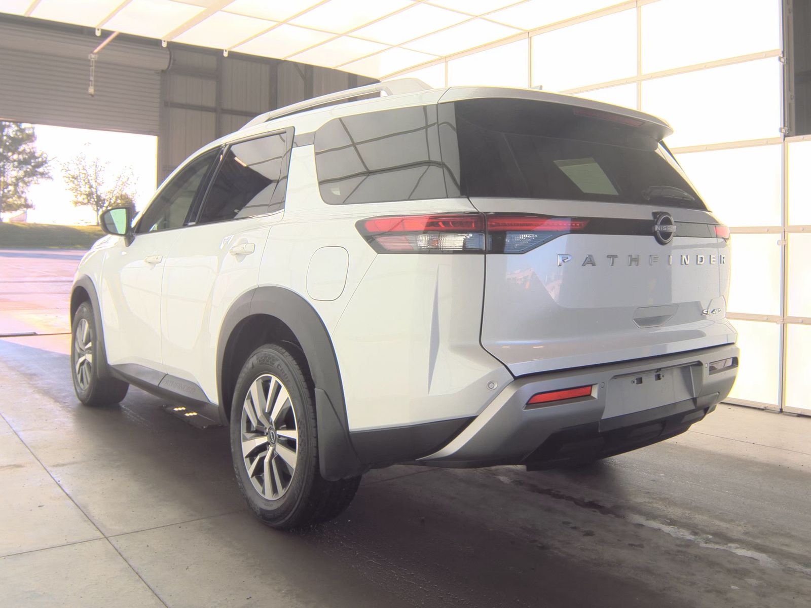 2025 Nissan Pathfinder SL AWD