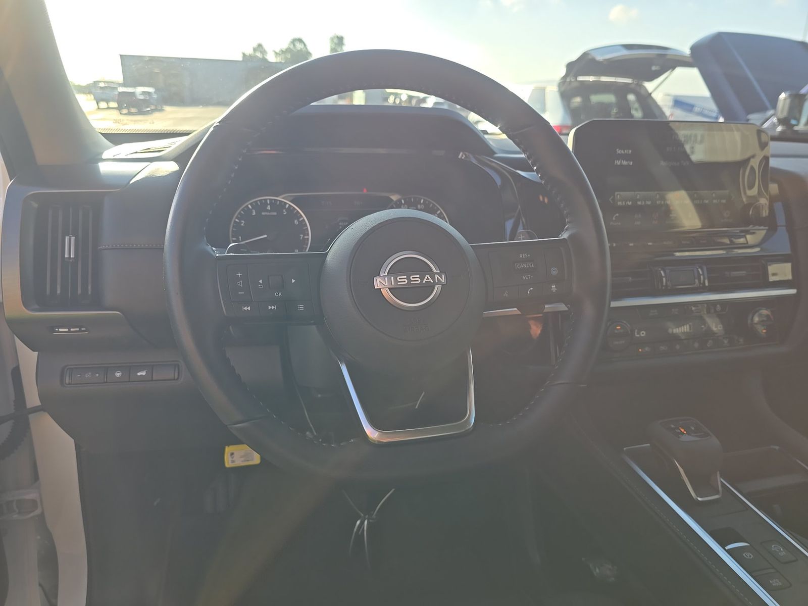 2025 Nissan Pathfinder SL AWD