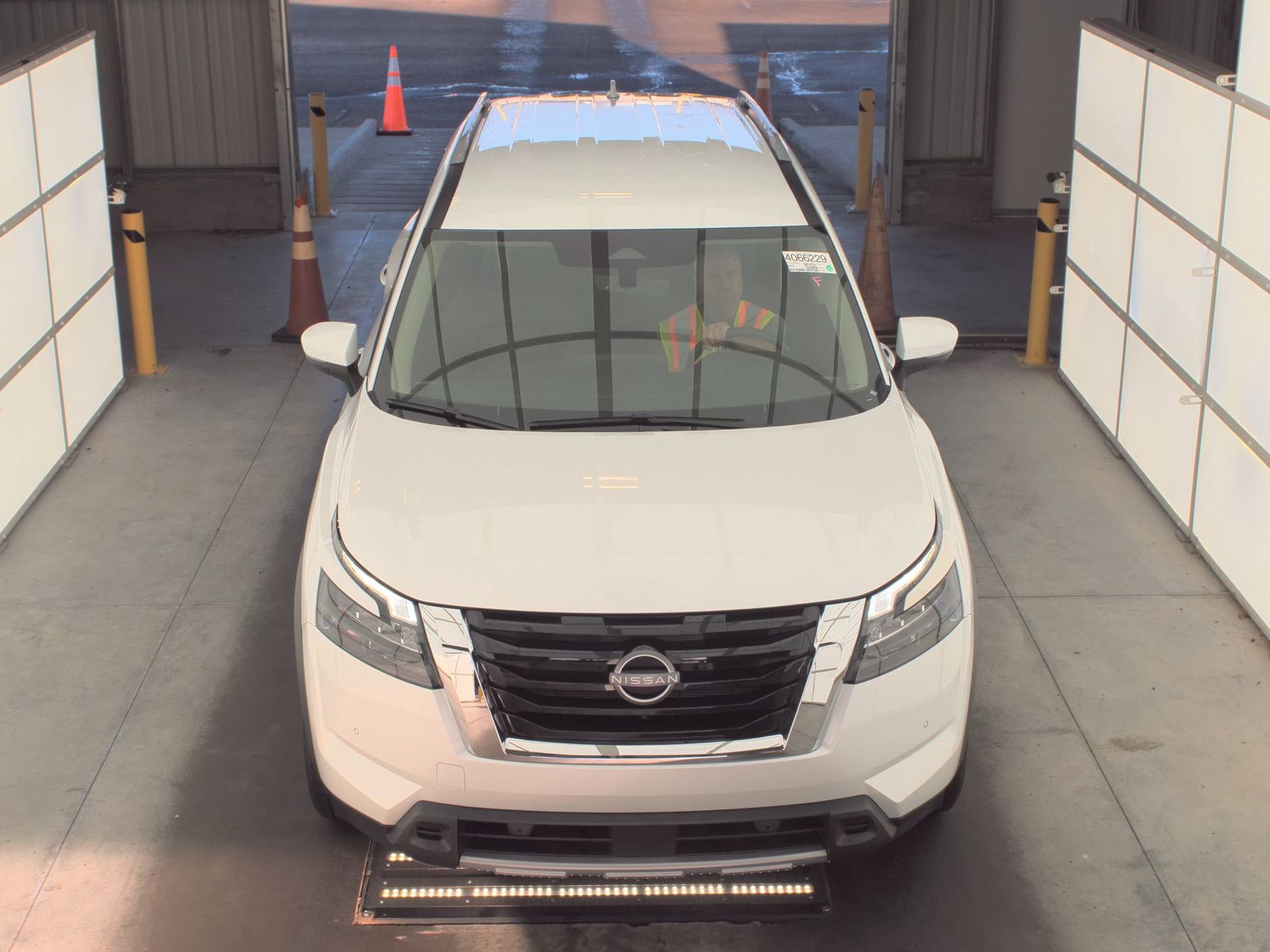 2025 Nissan Pathfinder SL AWD