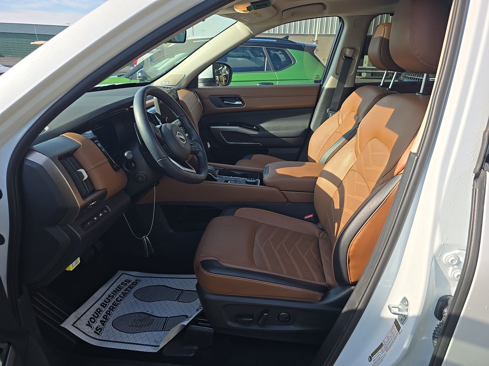 2025 Nissan Pathfinder Platinum AWD