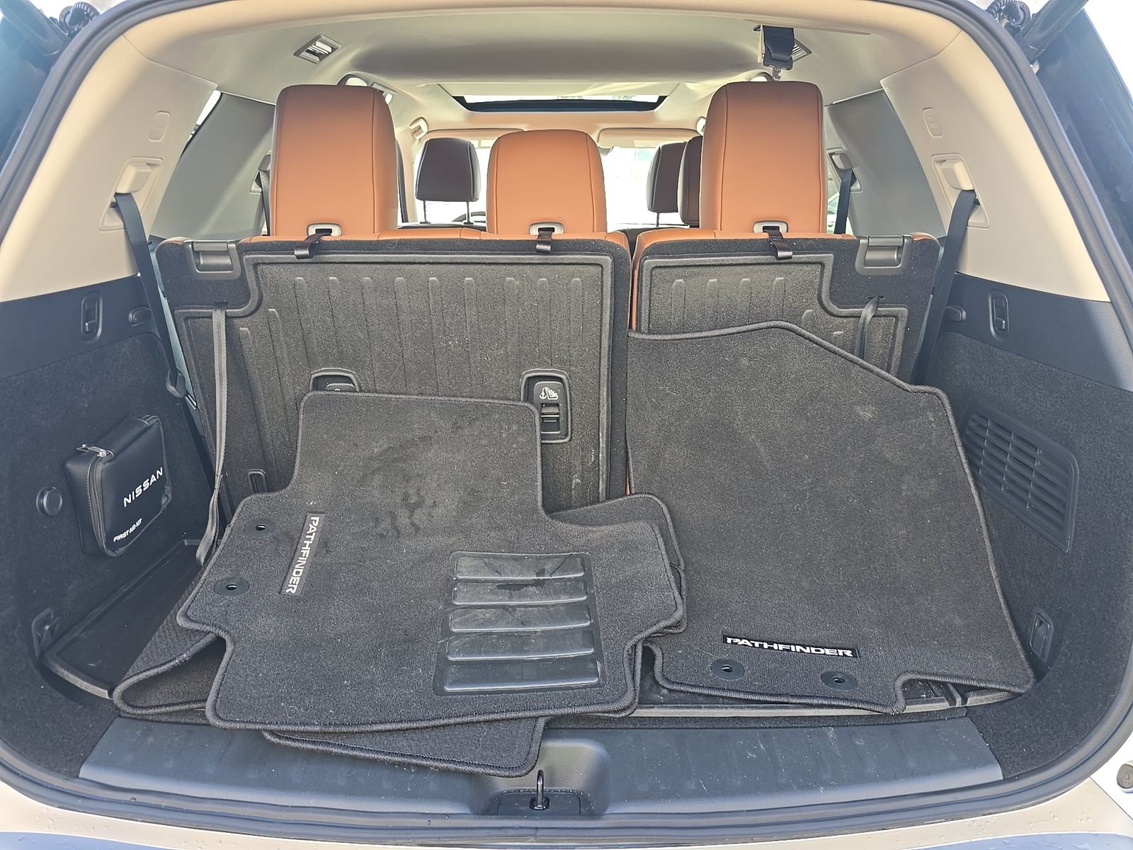 2025 Nissan Pathfinder Platinum AWD