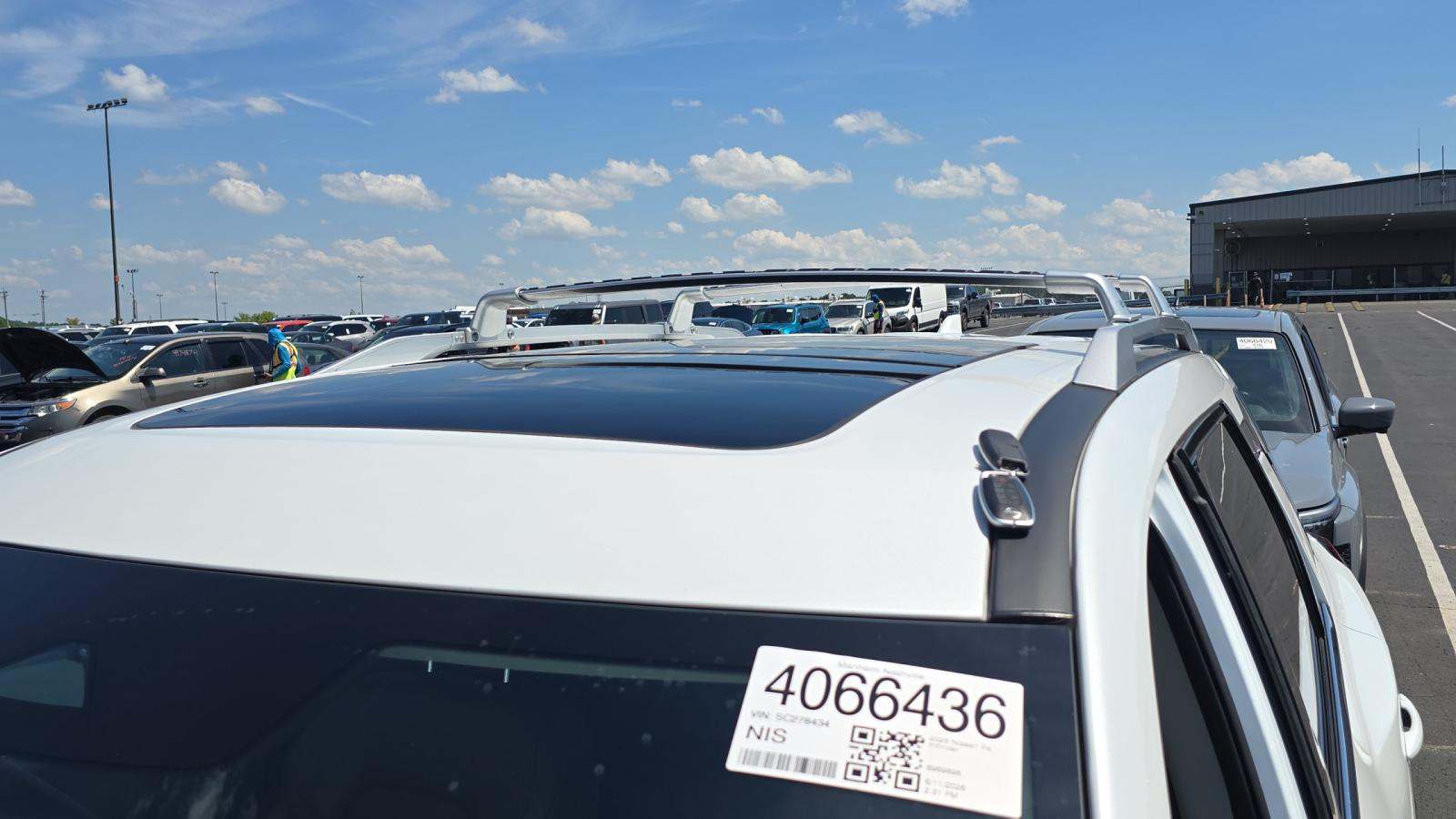 2025 Nissan Pathfinder Platinum AWD