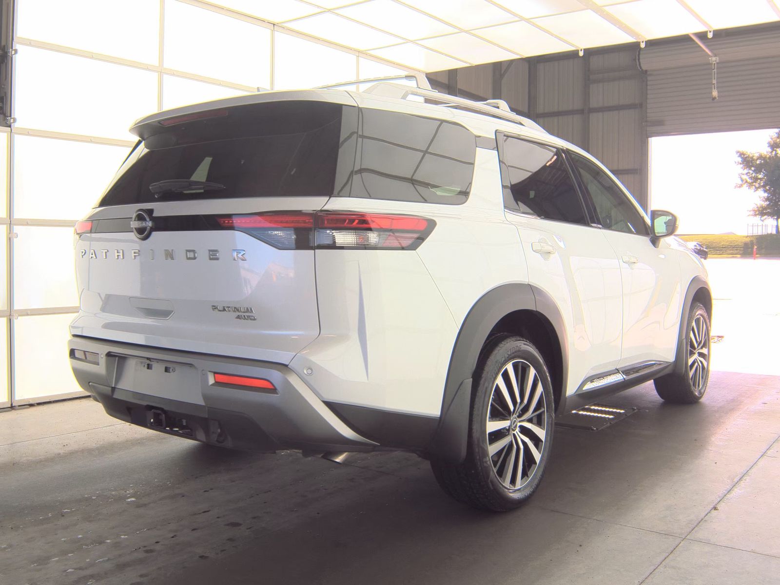 2025 Nissan Pathfinder Platinum AWD