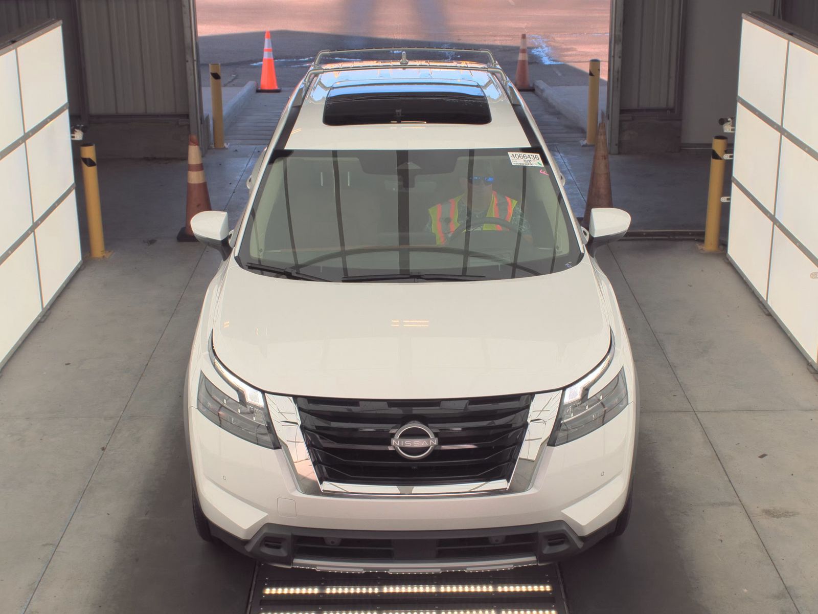 2025 Nissan Pathfinder Platinum AWD