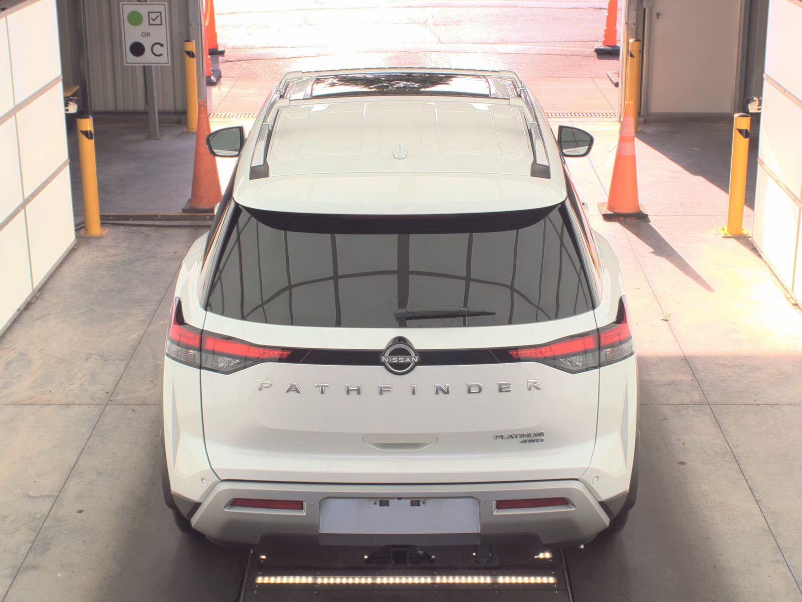 2025 Nissan Pathfinder Platinum AWD