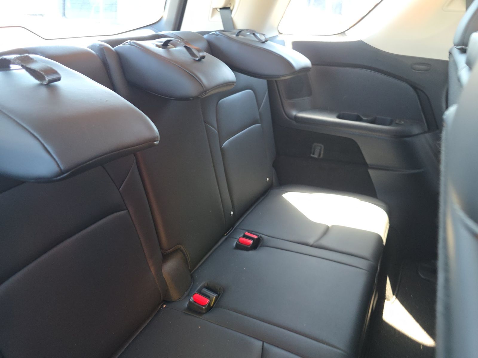 2025 Nissan Pathfinder Platinum FWD