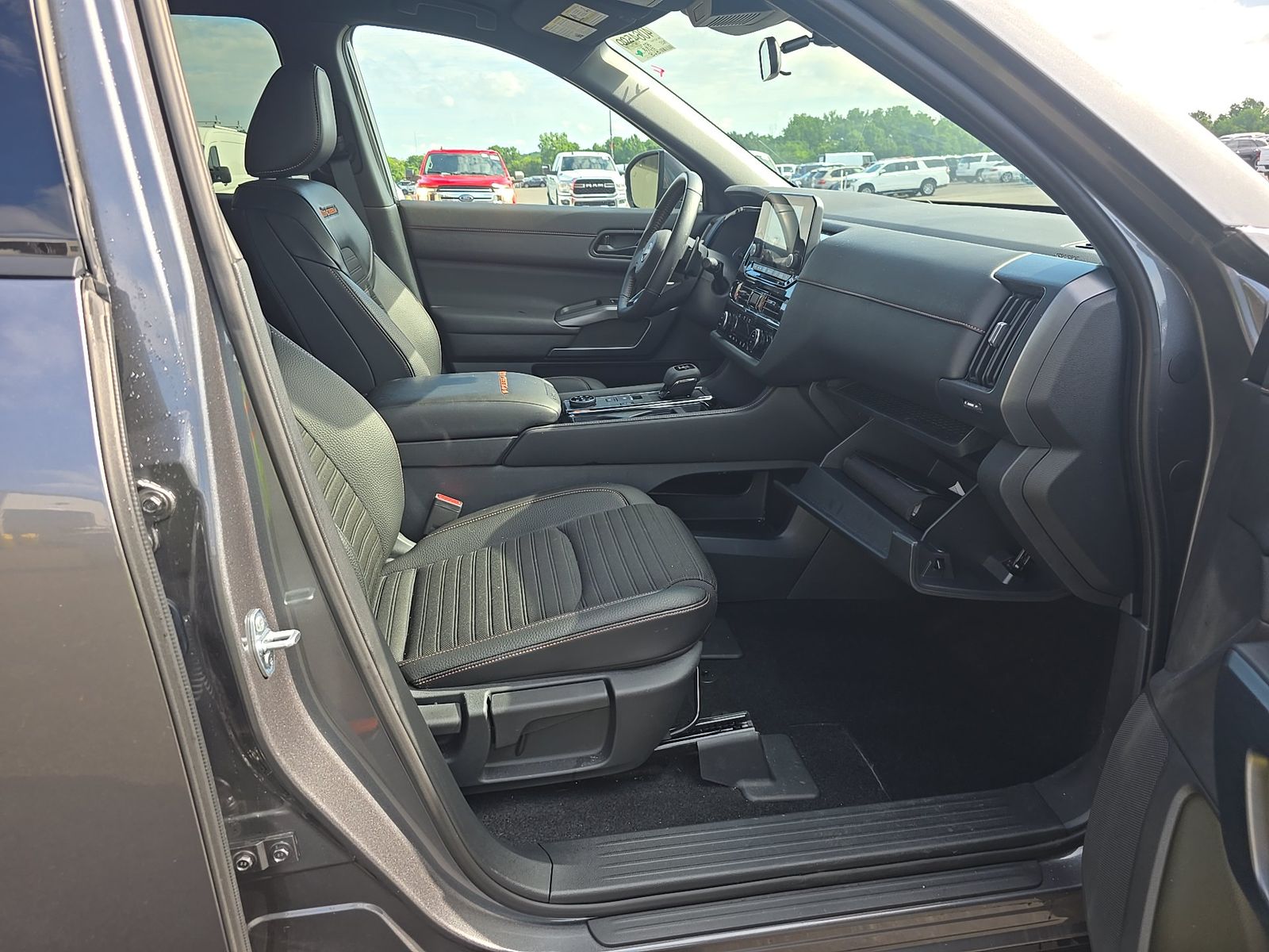 2025 Nissan Pathfinder Rock Creek AWD