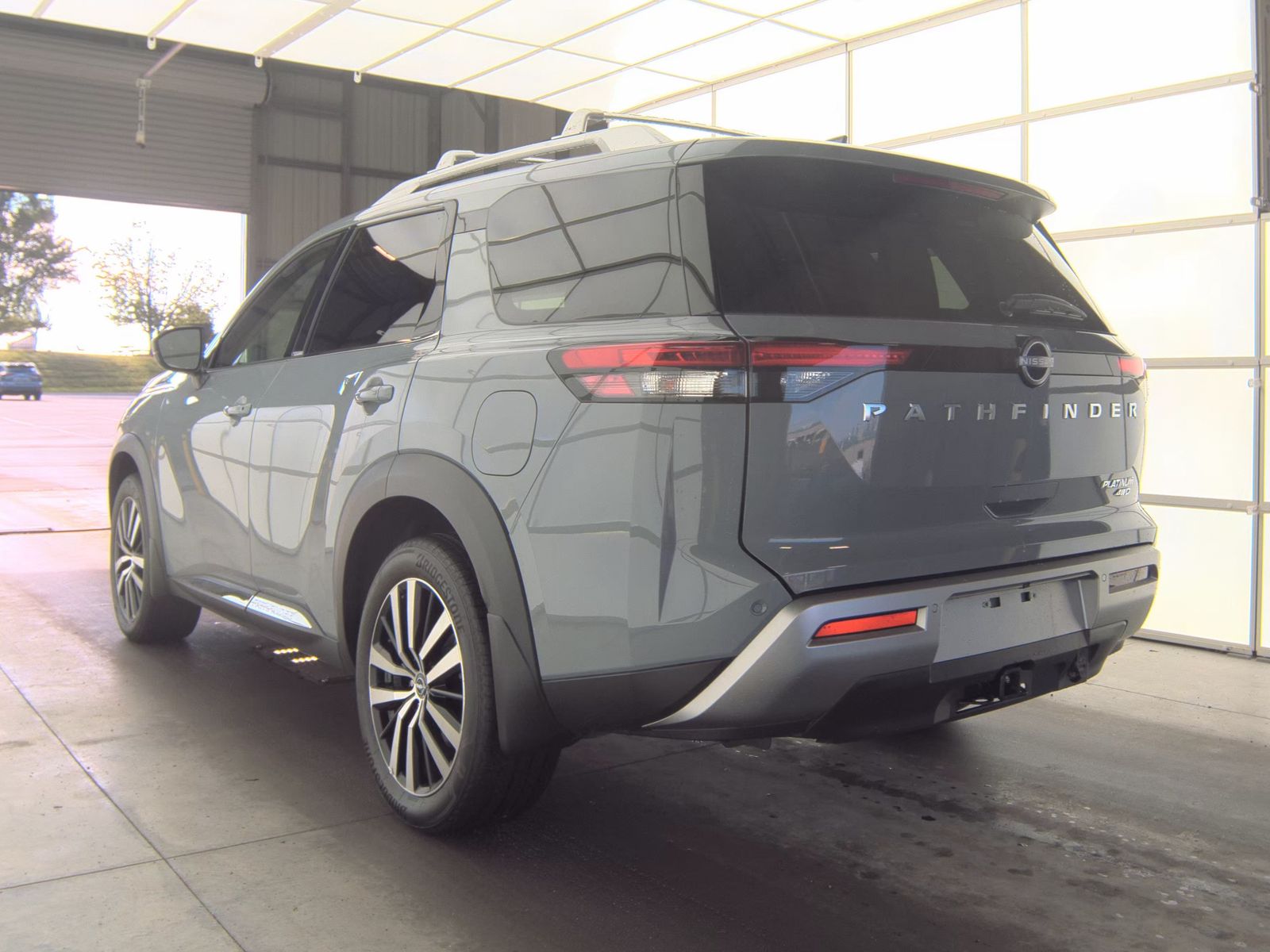 2025 Nissan Pathfinder Platinum AWD
