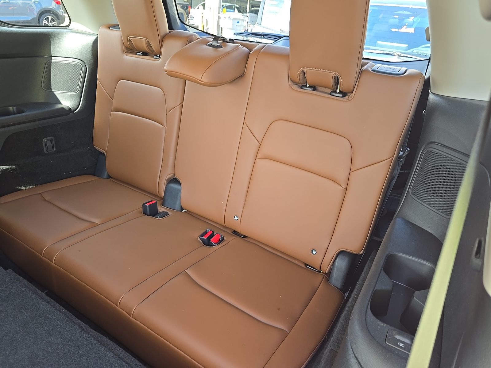 2025 Nissan Pathfinder Platinum FWD