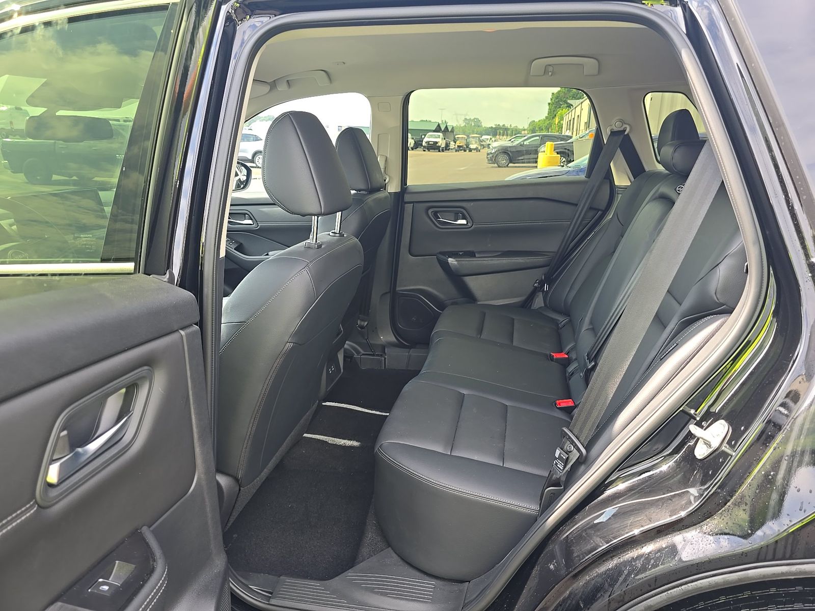 2025 Nissan Rogue SL FWD