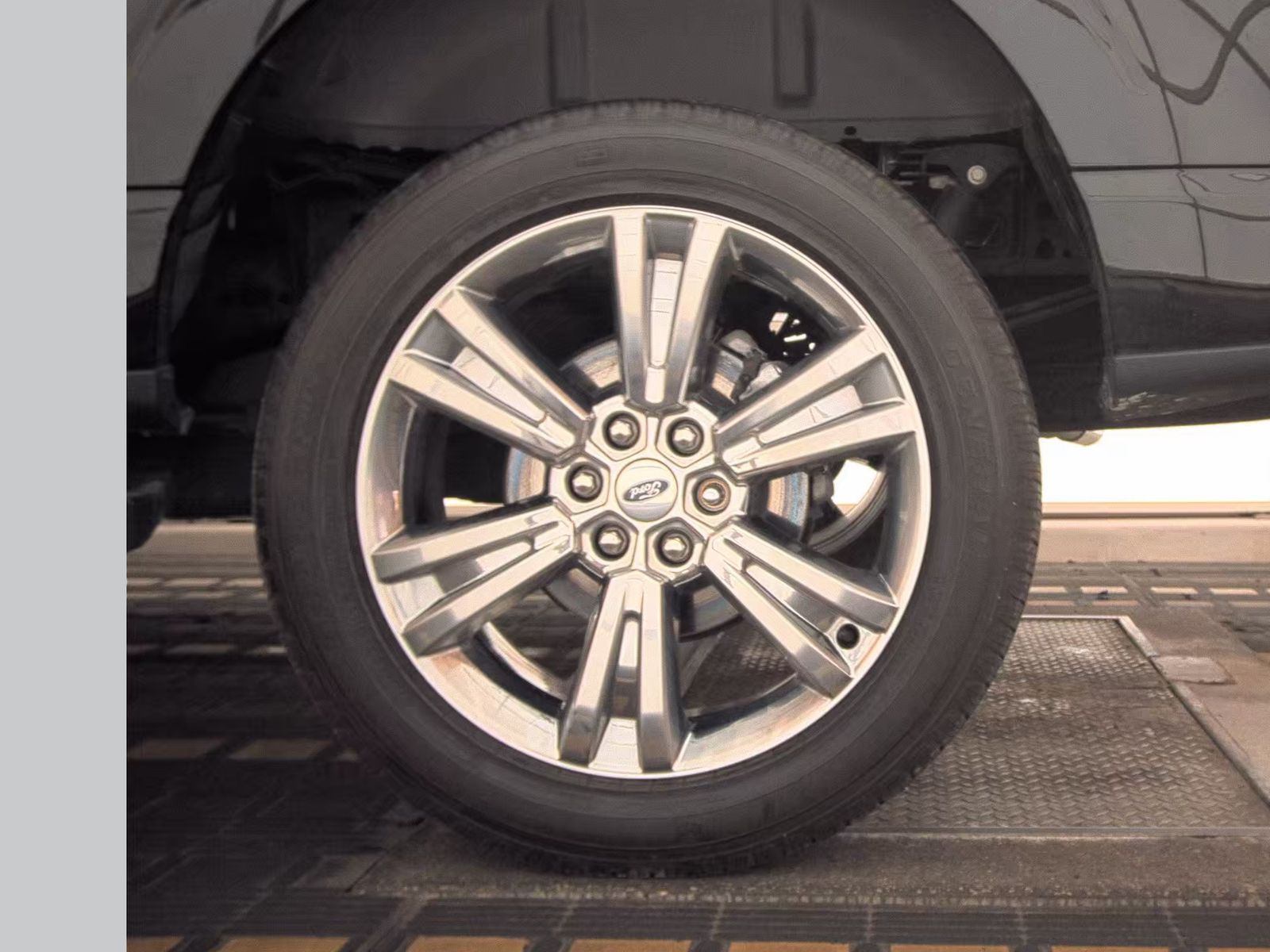 2024 Ford F-150 Hybrid Lariat AWD